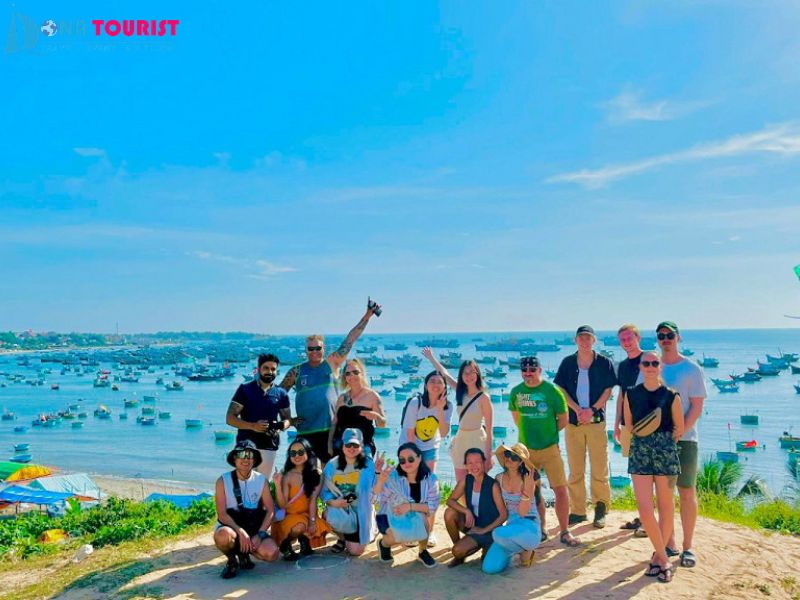 check-in-lang-chai-mui-ne-khi-di-tour-mui-ne