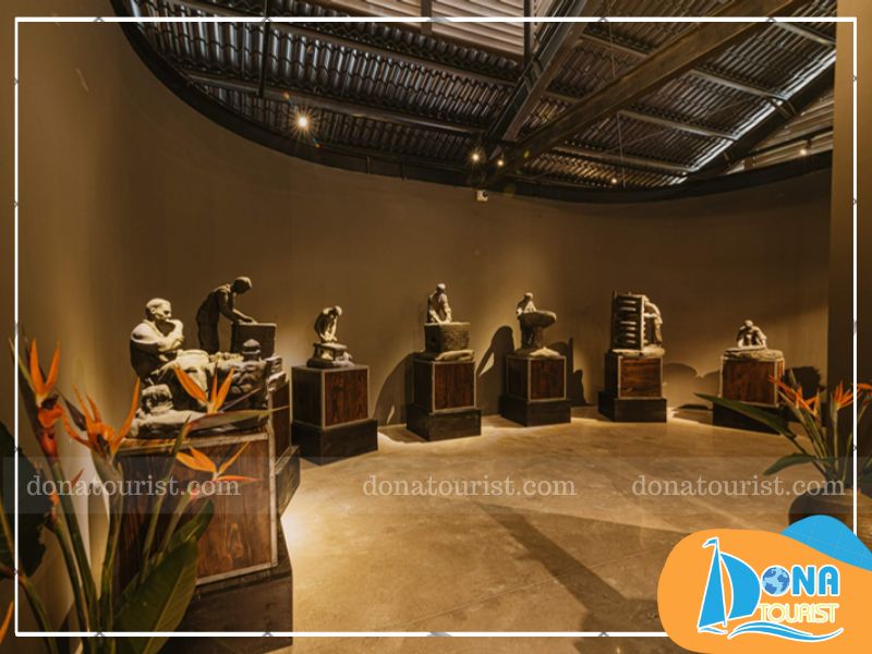 khong-gian-bao-tang-tra-long-dinh.jpg (86 KB)