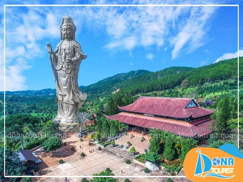 Chùa Linh Ẩn tọa lạc ngay cạnh thác Voi hùng vĩ chua-linh-an-o-dau.jpg (104 KB)