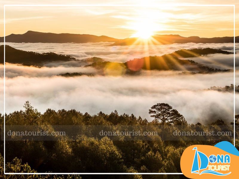 Săn mây đại ngàn tại đỉnh hòn Bồ san-may-dinh-hon-bo.jpg (86 KB)