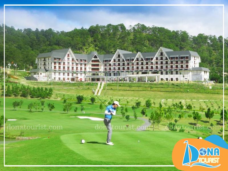 Chơi golf tại sân 18 lỗ của câu lạc bộ SAM Tuyền Lâm Golf choi-golf-ho-tuyen-lam.jpg (108 KB)