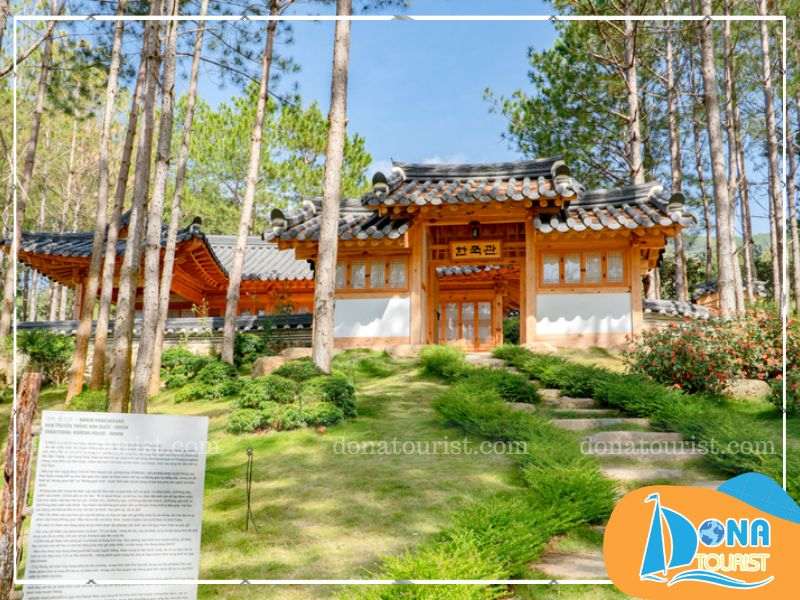 Nhà cổ Hanok Hàn Quốc nha-co-han-quoc-khu-du-lich-rung-thong-nui-voi.jpg (93 KB)