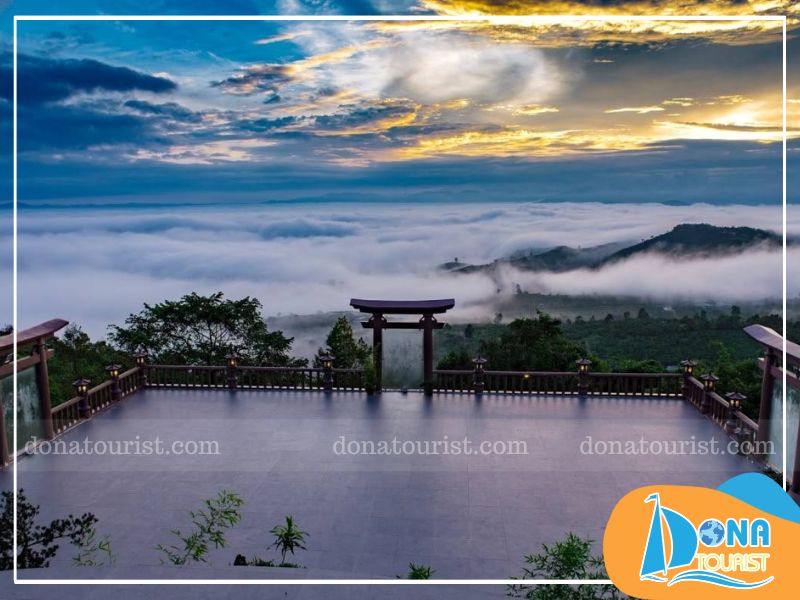 Cổng trời lấy cảm hứng từ cổng Torii của Nhật Bản cong-troi-linh-quy-phap-an.jpg (88 KB)