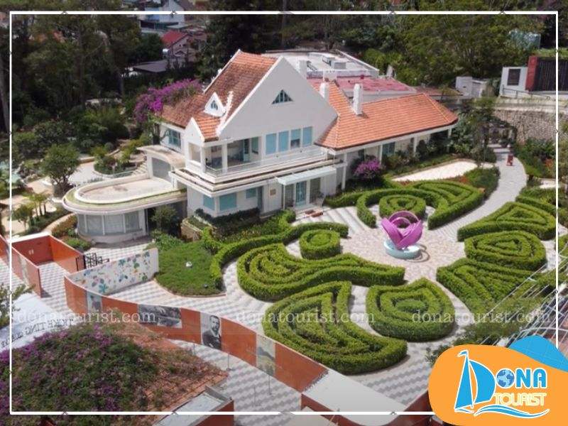 Biệt điện Trần Lệ Xuân - Cung điện cổ kính giữa lòng thành phố Đà Lạt nha-co-da-lat-biet-dien-tran-le-xuan.jpg (89 KB)