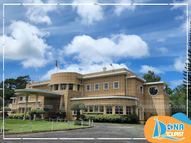 Dinh 3 - Nhà cổ Đà Lạt sở hữu vẻ đẹp kiến trúc xưa nha-co-da-lat-dinh-bao-dai-3.jpg (78 KB)