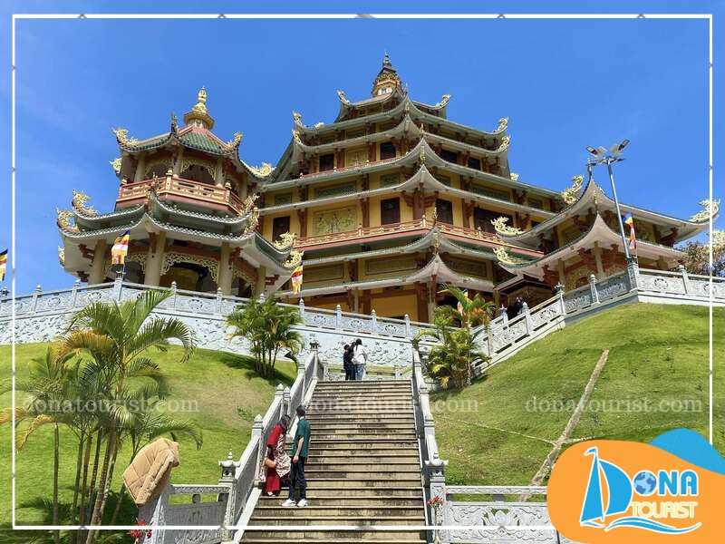 Khám phá các hạng mục kiến trúc ngôi chùa tu theo dòng Phật giáo Mật Tông chiem-nguong-cac-hang-muc-kien-truc.jpg (83 KB)