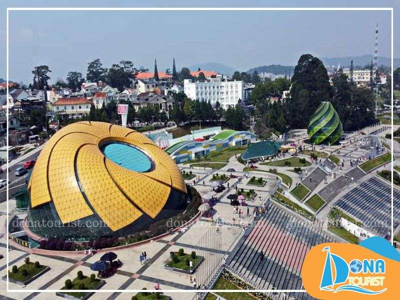 Địa điểm ăn chơi, tham quan gần quảng trường Lâm Viên dia-diem-an-choi-gan-quang-truong-lam-vien.jpg (96 KB)