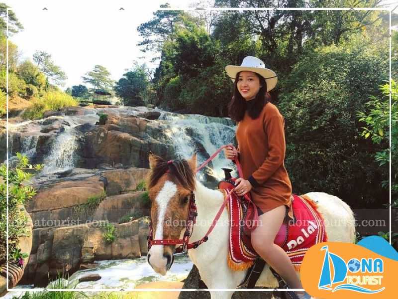 Check in thác Cam Ly thơ mộng check-in-thac-cam-ly.jpg (79 KB)