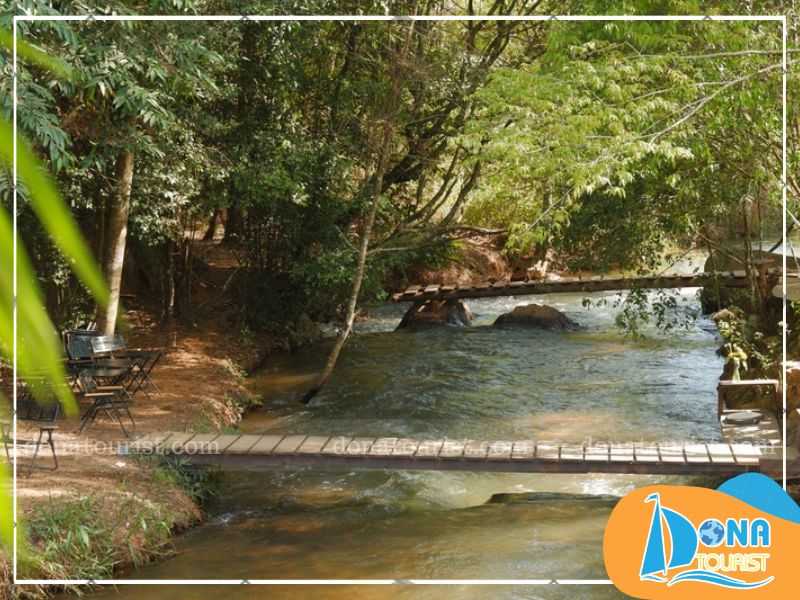 thien-nhien-tiem-ca-phe-nha-ben-suoi.jpg (77 KB)