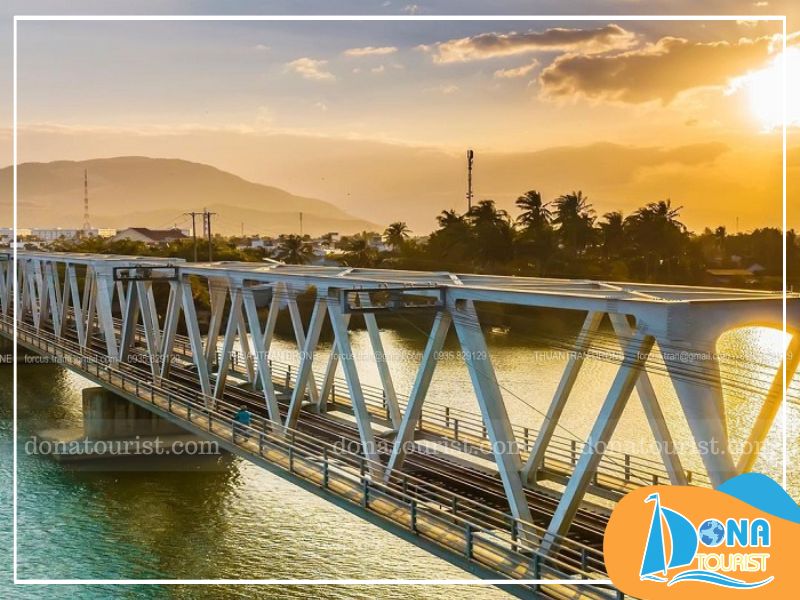 Cầu Sắt Nha Trang mang vẻ đẹp hoài niệm đầy cuốn hút cau-sat-nha-trang-o-dau.jpg (108 KB)