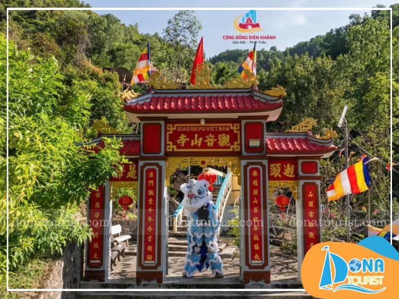 Lễ hội tại suối Đổ le-hoi-chua-suoi-do.jpg (86 KB)