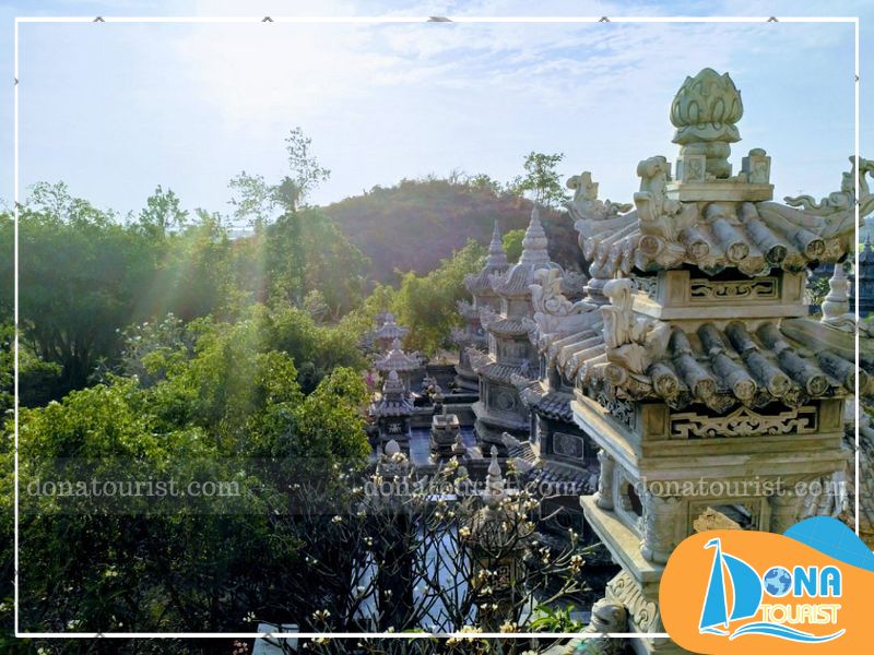 kien-truc-chua-tong-lam-lo-son.jpg (115 KB)