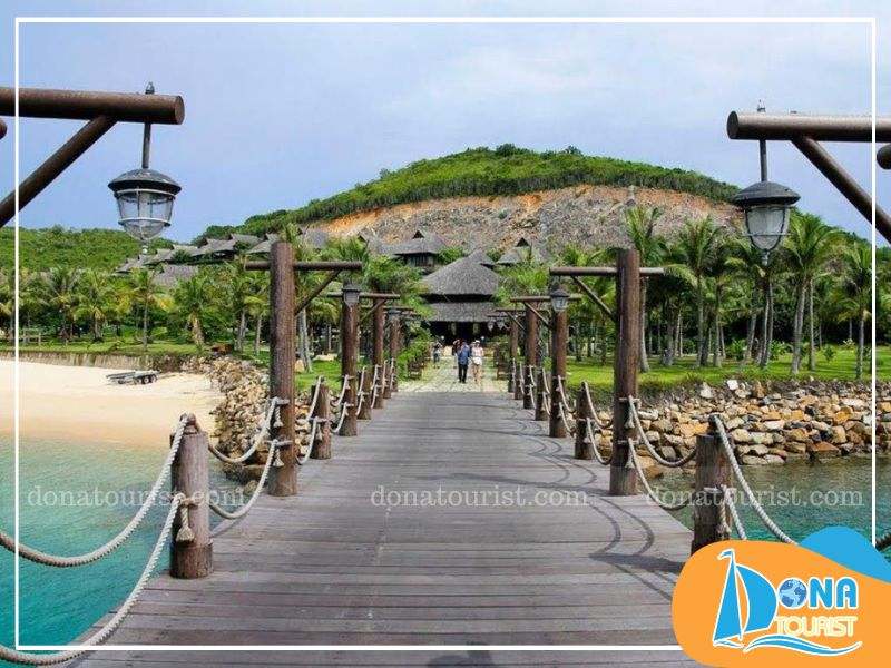 check-in-cau-cang-ca-dao-hon-tam-nha-trang.jpg (91 KB)