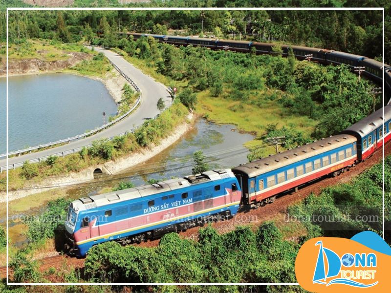 Di chuyển bằng tàu hỏa để thong thả ngắm cảnh du-lich-nha-trang-tu-tuc-bang-tau-hoa.jpg (148 KB)