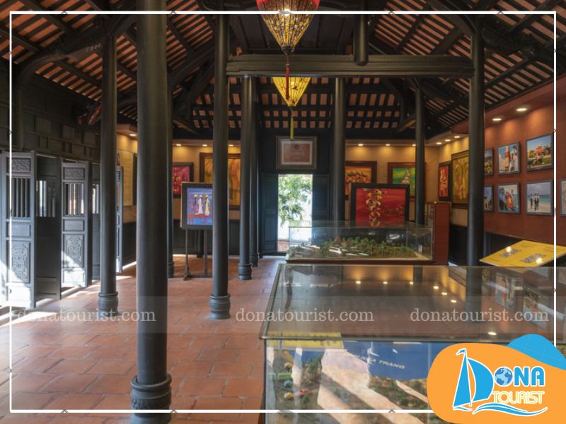 khong-gian-noi-that-hoi-quan-vinh-nha-trang.jpg (96 KB)