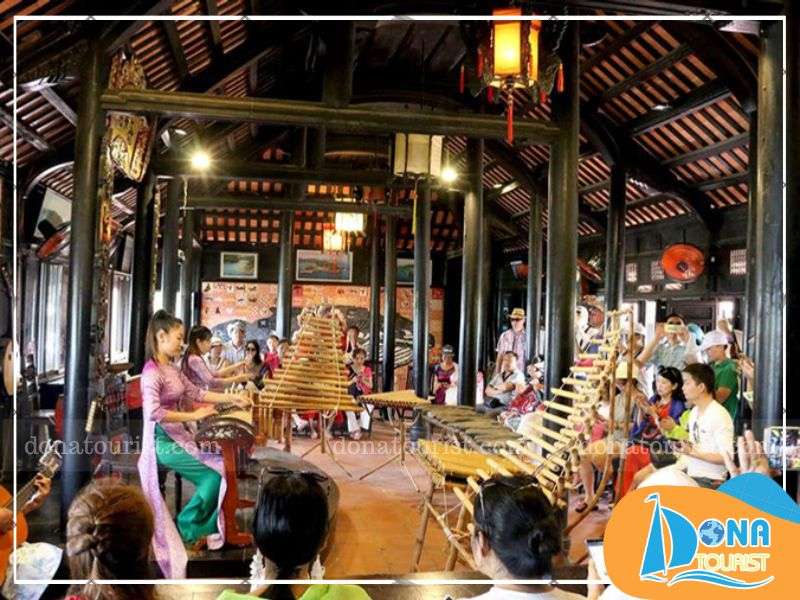 trai-nghiem-tai-hoi-quan-vinh-nha-trang.jpg (92 KB)