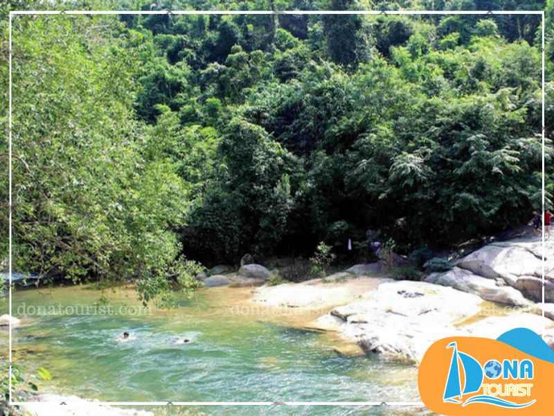 thien-nhien-khu-du-lich-suoi-nguon.jpg (80 KB)