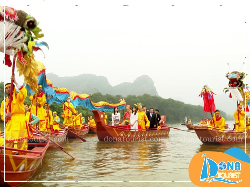 nghi-thuc-ruoc-nuoc-le-hoi-hoa-qua-son-nha-trang.jpg (83 KB)