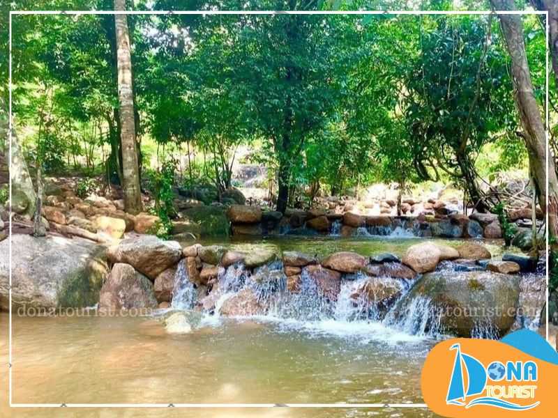 gia-ve-suoi-lach-vinh-khanh.jpg (92 KB)