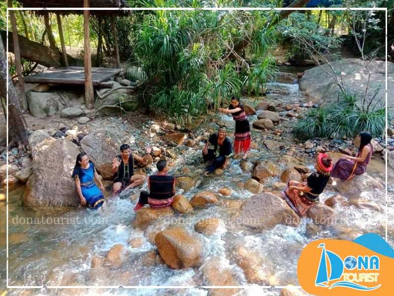 tam-suoi-suoi-lach-vinh-khanh.jpg (90 KB)