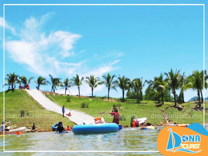 Waterland Thạch Lâm sở hữu không gian độc đáo, kết hợp hài hòa giữa vẻ đẹp hùng vĩ của thiên nhiên và những công trình nhân tạo gioi-thieu-waterland-thach-lam.jpg (90 KB)