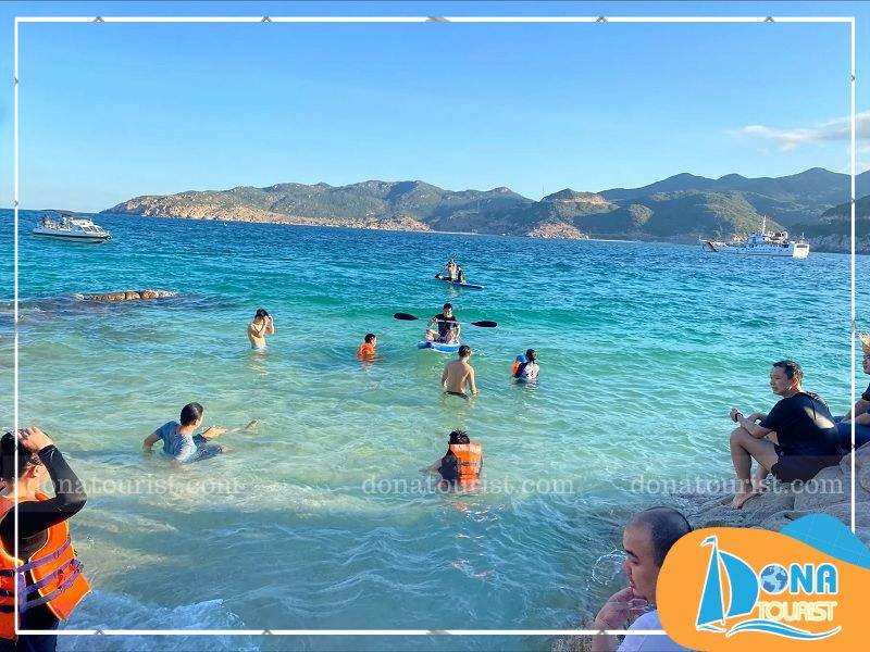 Bãi Nước Ngọt là bãi biển sở hữu dòng suối nước ngọt chảy qua, tạo nên sự độc đáo hiếm có checkin-bai-nuoc-ngot-3.jpg (87 KB)