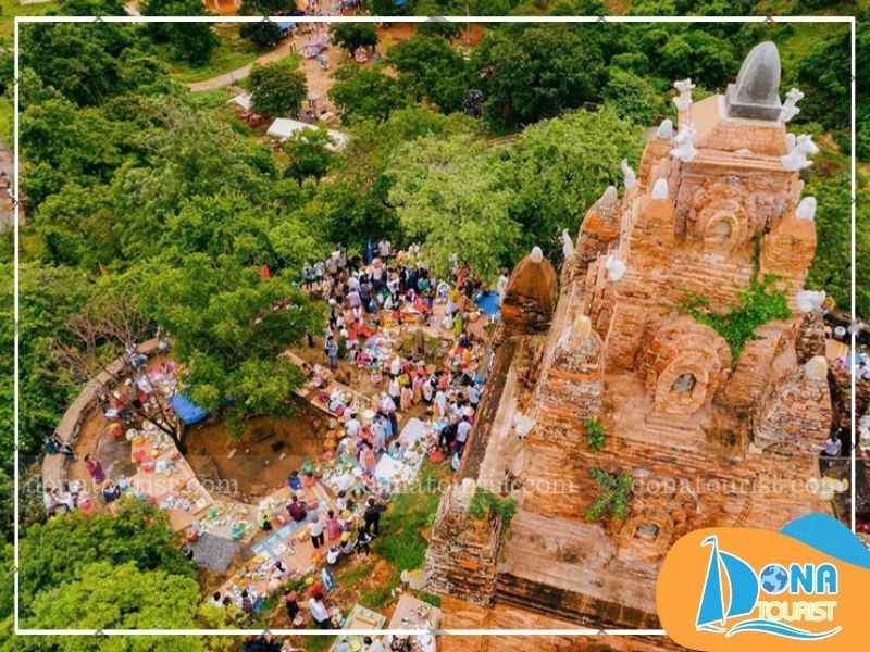 thoi-diem-tham-quan-den-thap-po-rome-ninh-thuan.jpg (83 KB)