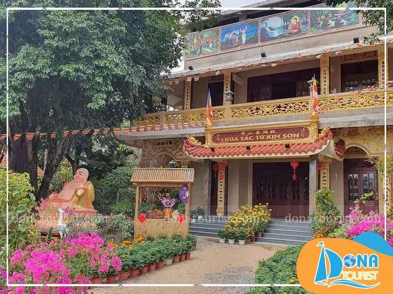 Sắc Tứ Kim Sơn Tự lúc đầu chỉ có tòa chính điện nhỏ thờ Phật mang tên Sùng Thánh Tự ten-goi-sac-tu-kim-son-tu.jpg (79 KB)