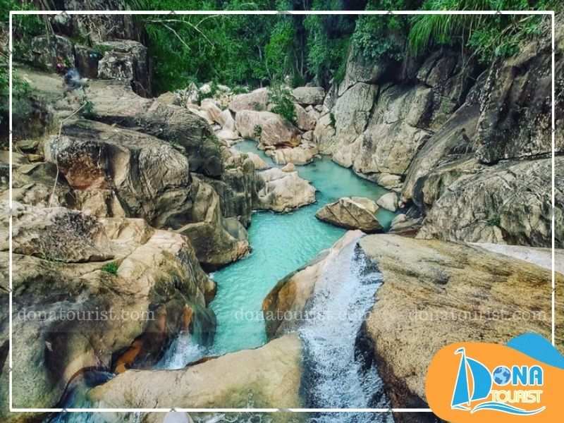 hinh-anh-thac-tien-suoi-ba-ho.jpg (86 KB)