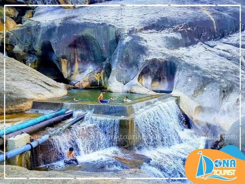 ve-dep-thac-tien-suoi-ba-ho.jpg (99 KB)