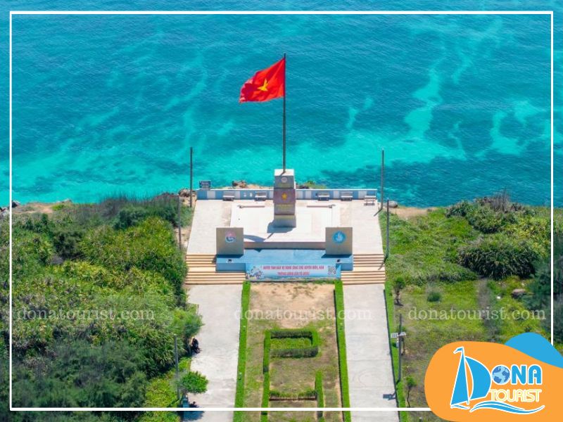 cot-co-phu-quy-gan-bo-ke-lang-co.jpg (113 KB)