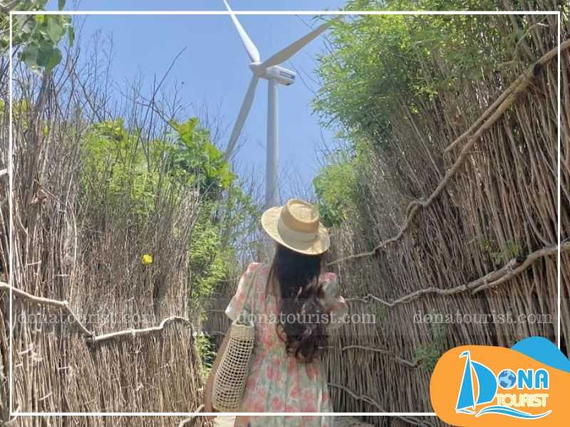 Mẹo chụp ảnh “cực thơ” tại đường điện gió Chị Nên meo-chup-anh-tai-con-duong-dien-gio-chi-nen.jpg (80 KB)