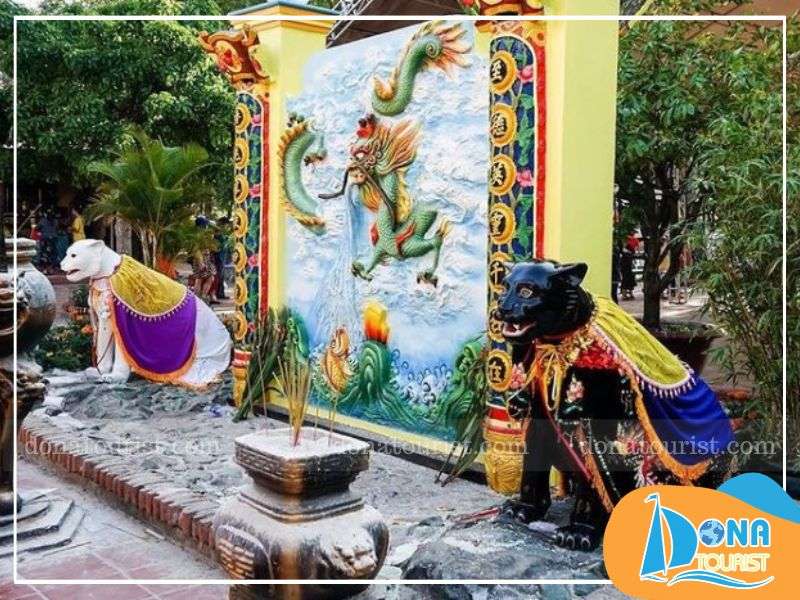 truyen-thuyet-dinh-thay-thim.jpg (104 KB)