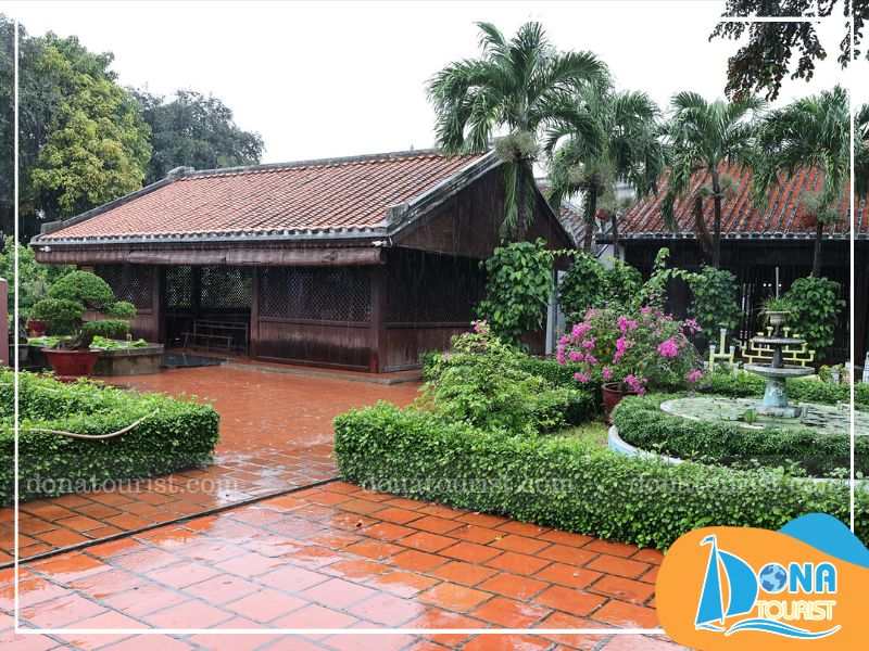 Khu di tích lịch sử trường Dục Thanh cách trung tâm Phan Thiết khoảng 2-3 km khu-di-tich-truong-duc-thanh-o-dau.jpg (91 KB)