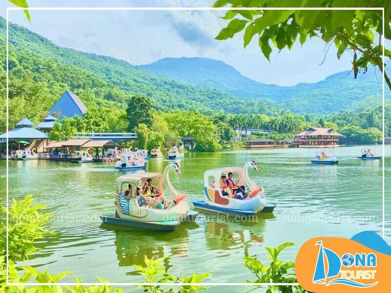 Dạo chơi trên hồ bằng thiên nga đạp nước thien-nga-dap-nuoc-nui-ta-cu.jpg (75 KB)