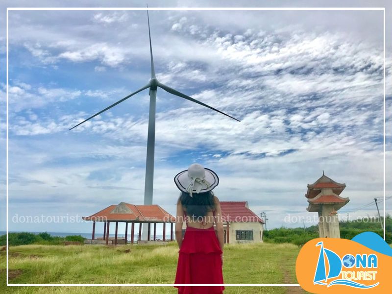 Vẻ đẹp ngút ngàn của phong điện Phú Quý ve-dep-phong-dien-phu-quy.jpg (84 KB)