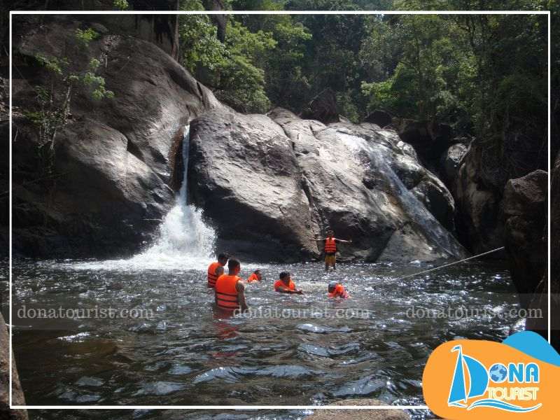 trekking-thac-ba-tanh-linh.jpg (86 KB)