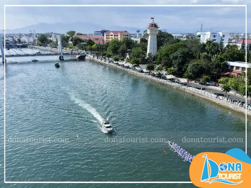 Dạo bước quanh tháp nước Phan Thiết cảm nhận sự yên bình và thơ mộng bên bờ sông Cà Ty dao-quanh-thap-nuoc-phan-thiet.jpg (124 KB)
