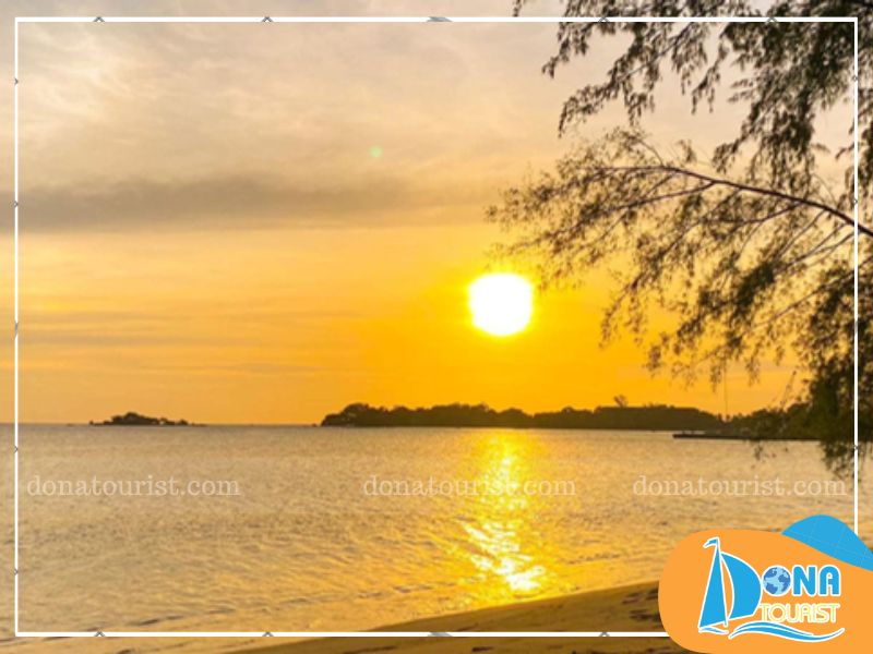 ngam-hoang-hon-bai-vung-bau.jpg (78 KB)