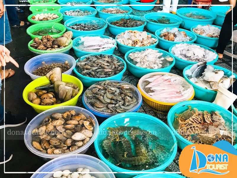 hai-san-cho-ham-ninh-phu-quoc.jpg (90 KB)