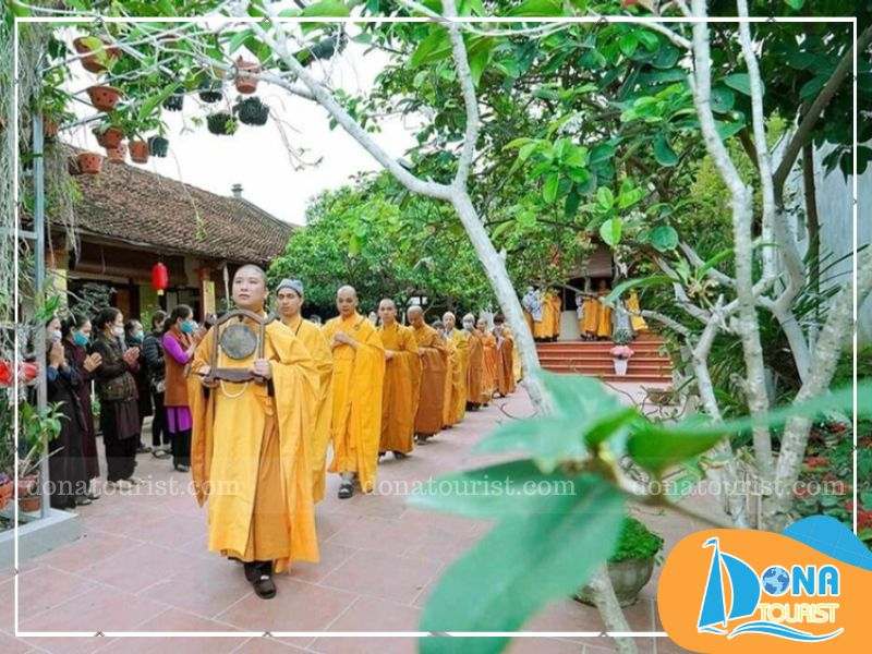 le-hoi-tai-chua-sung-hung.jpg (100 KB)