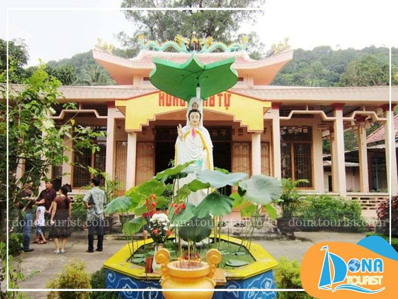 Ghé thăm chùa Sư Muôn tọa lạc trên triền núi Điện Tiên lich-trinh-du-lich-phu-quoc-2-ngay-1-dem-tu-tuc-3.jpg (83 KB)