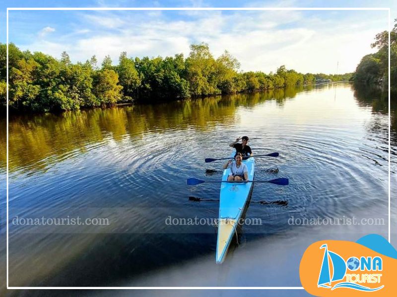 Sông Cửa Cạn Phú Quốc tọa lạc ở phía tây đảo, cách thị trấn Dương Đông khoảng 6km về phía bắc gioi-thieu-song-cua-can.jpg (106 KB)