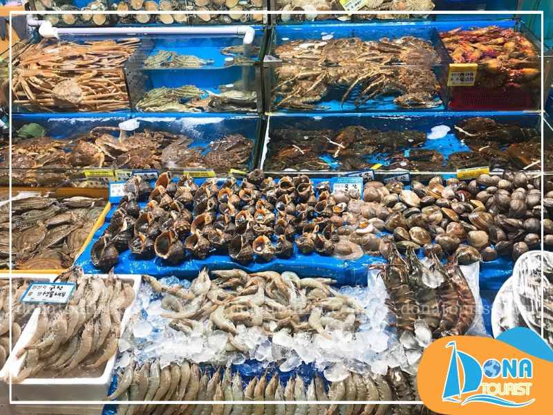 Khám phá biển Cửa Cạn nên mua hải sản trực tiếp từ làng chài để đảm bảo độ tươi ngon luu-y-khi-den-song-cua-can.jpg (99 KB)
