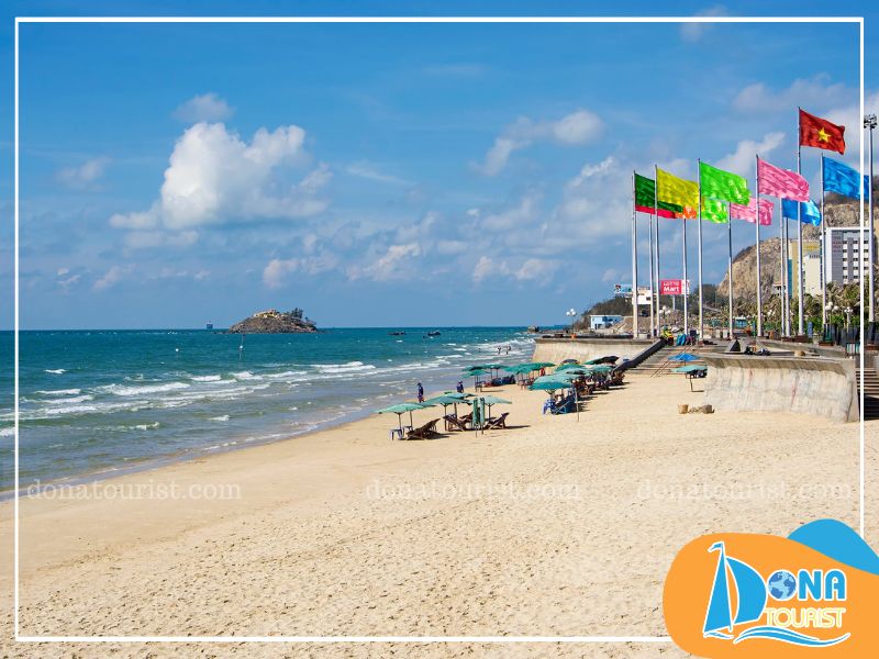 Bãi Sau Vũng Tàu trải dài từ chân núi Nhỏ đến ngã ba đường Thùy Vân – Phan Chu Trinh và kết thúc tại khu vực Chí Linh bai-sau-vung-tau-o-dau.jpg (97 KB)