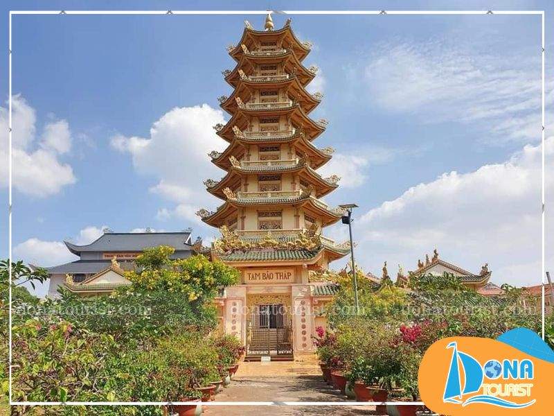 Vạn Phật Quang Đại Tòng Lâm Tự sở hữu diện tích lên đến 100 hecta cùng kiến trúc đồ sộ gioi-thieu-chua-dai-tong-lam.jpg (93 KB)