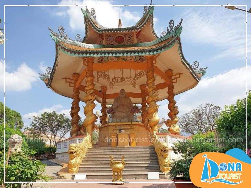 Chùa Đại Tòng Lâm xác lập 6 kỷ lục bậc nhất Việt Nam ky-luc-chua-dai-tong-lam.jpg (91 KB)