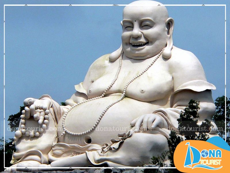 Chiêm ngưỡng tượng Di Lặc nguyên khối, chạm khắc tinh xảo tuong-phat-di-lac-chua-dai-tong-lam.jpg (93 KB)