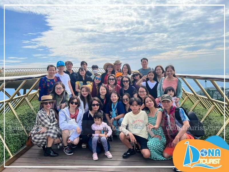 Dona Tourist sở hữu đội ngũ nhân sự chuyên nghiệp, tận tâm doi-ngu-nhan-su-donatourist.jpg (78 KB)