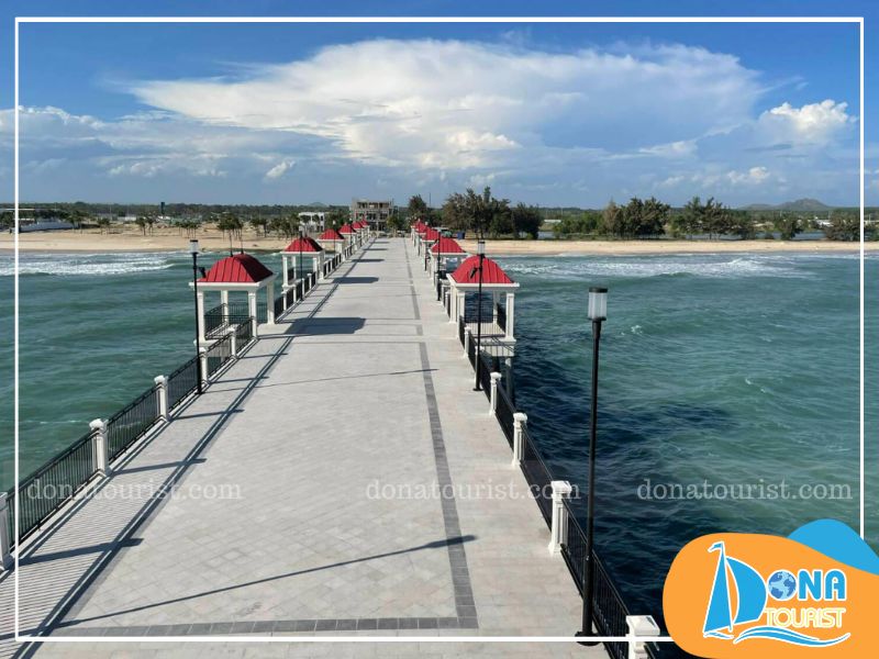 cau-ngam-bien-hamptons-pier.jpg (96 KB)